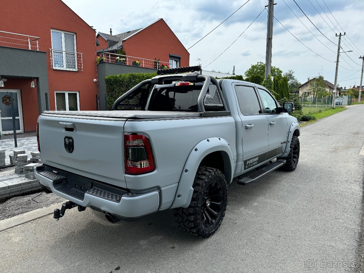 DODGE RAM MATTE GREY OFFROAD PAKET