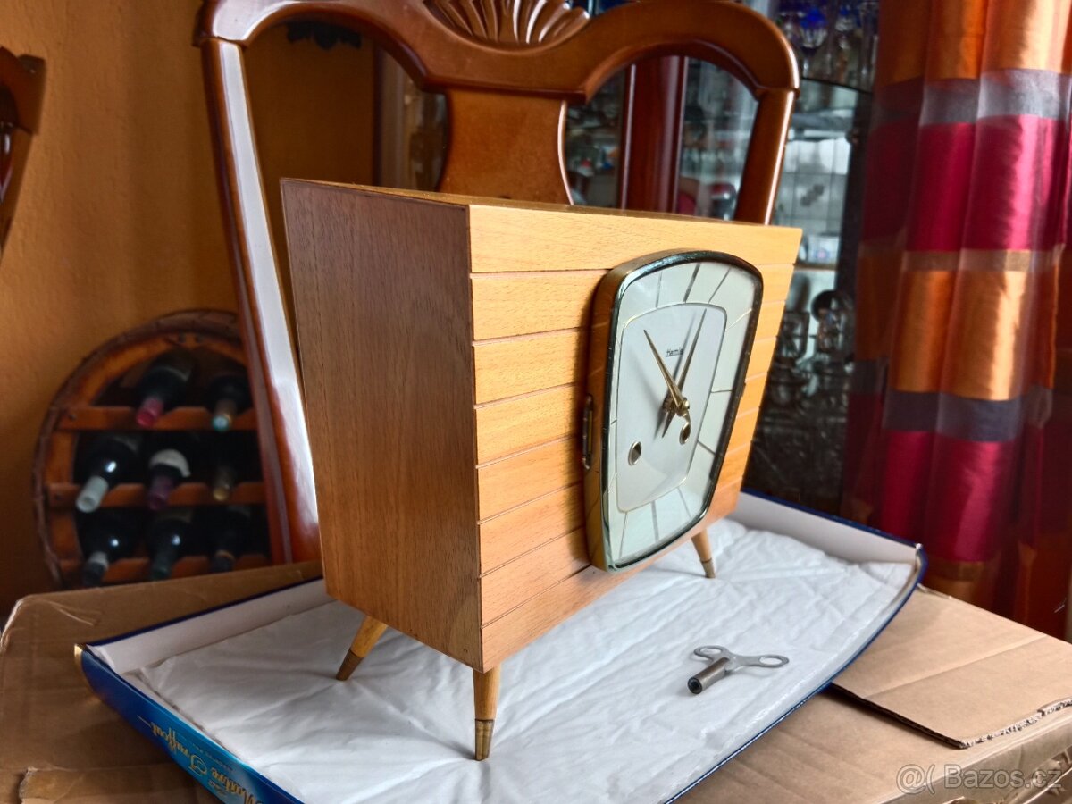 Pěkné staré málo vidané retro stolní hodiny- Hermle - 3