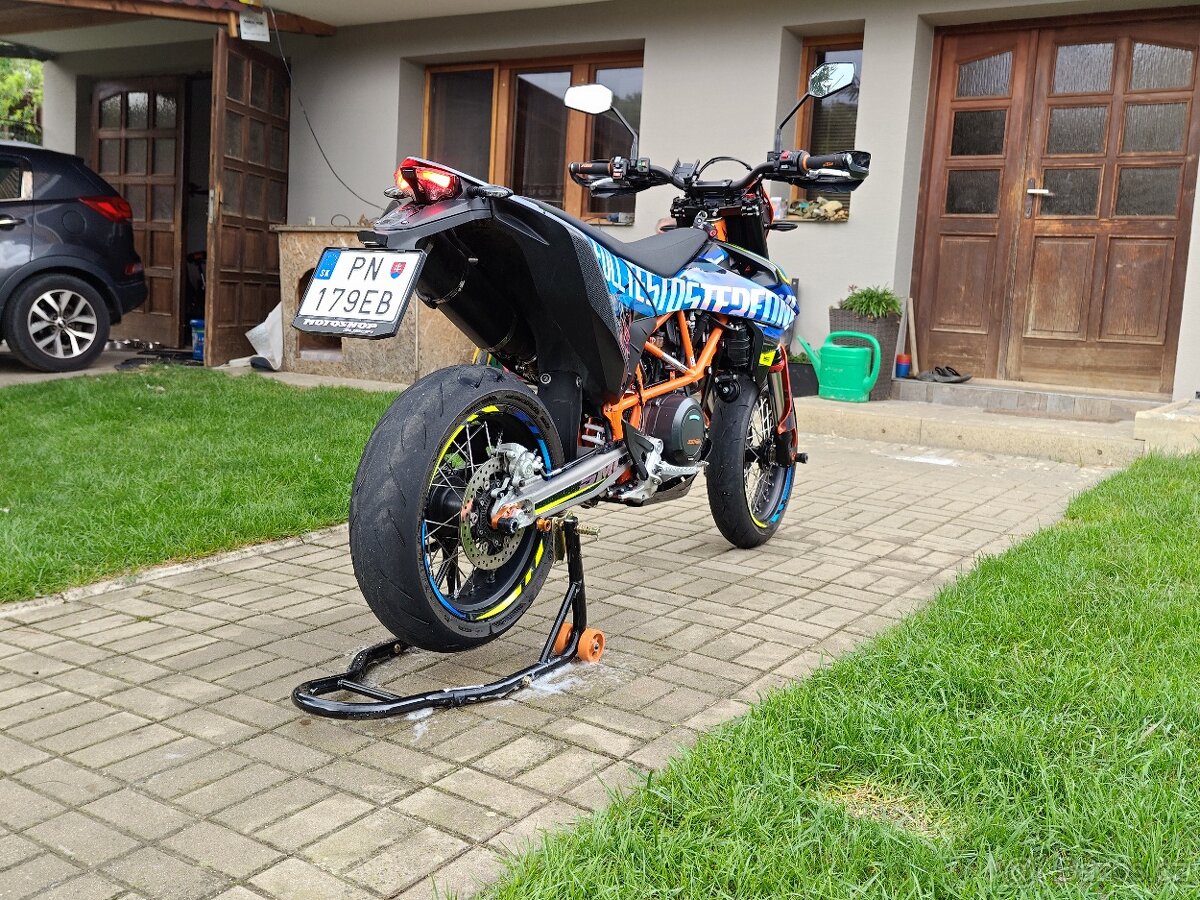 KTM 690 SMC R 2022 - 3