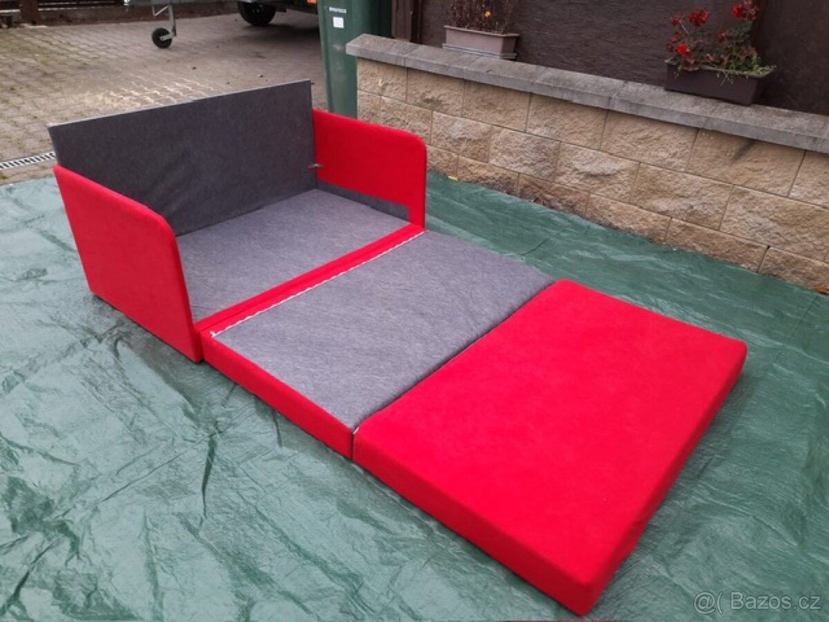 Rozkládací malý gauč - 3