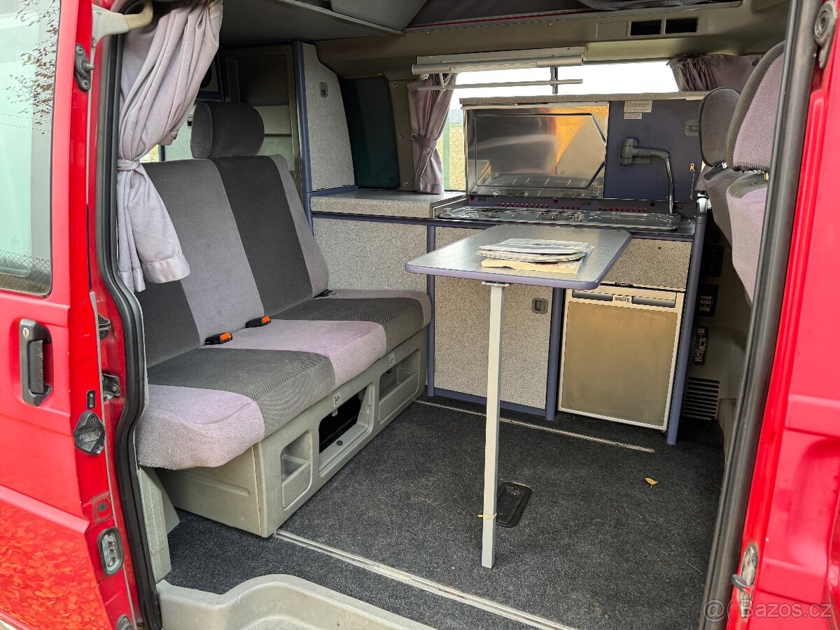 Interier/ nabytek California T4 - 3