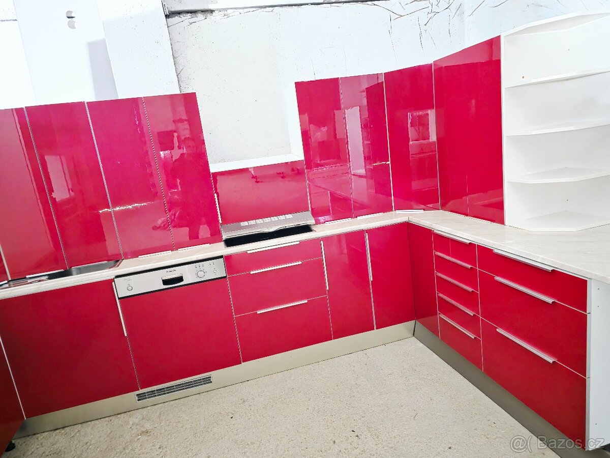 Kuchyňská linka se spotřebiči - 3