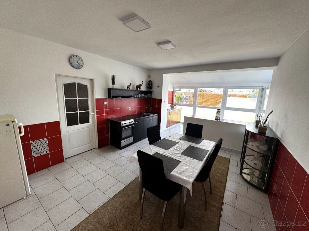 Prodej Bytu 3+1, 113 m2, Strážnice - 3