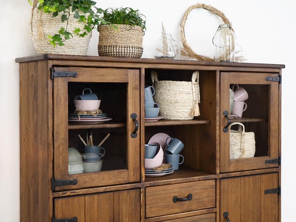 RUSTIKÁLNÍ KREDENC - 3