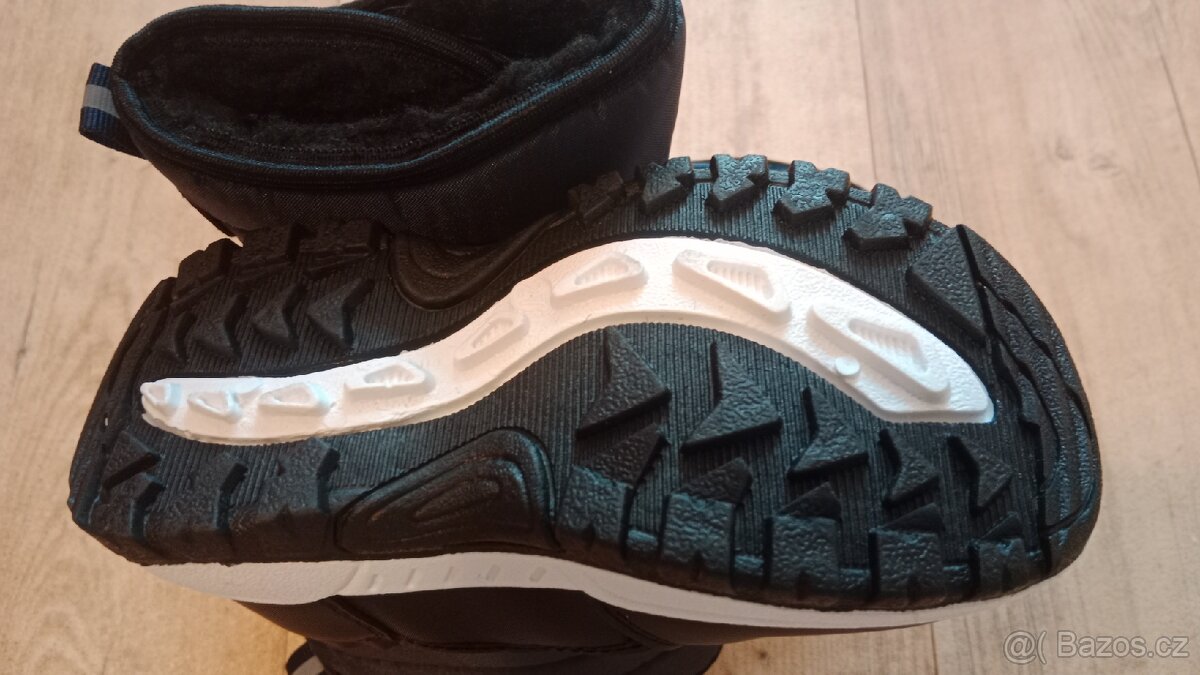 Nová zimní obuv vel.27 - 3