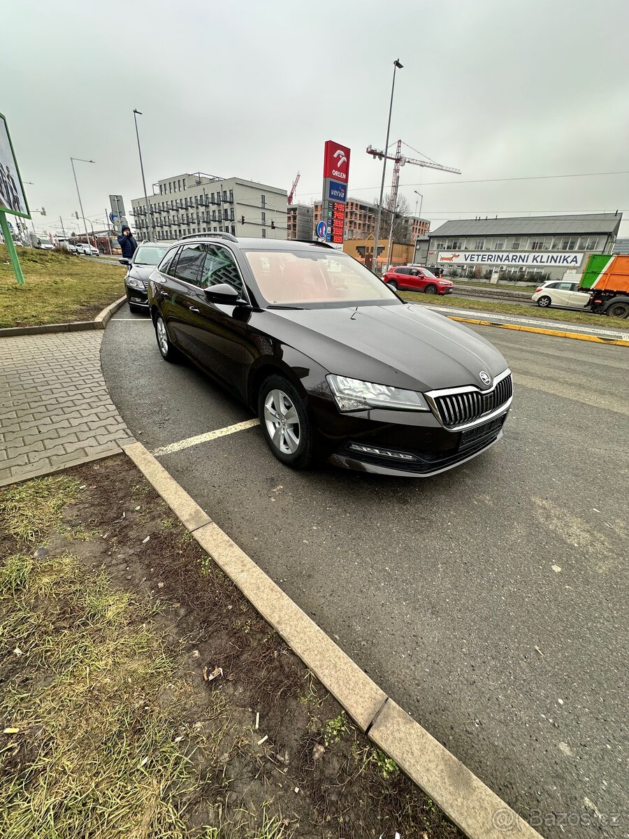 Škoda Superb 2021 2.0TDi DSG Tažné - 3