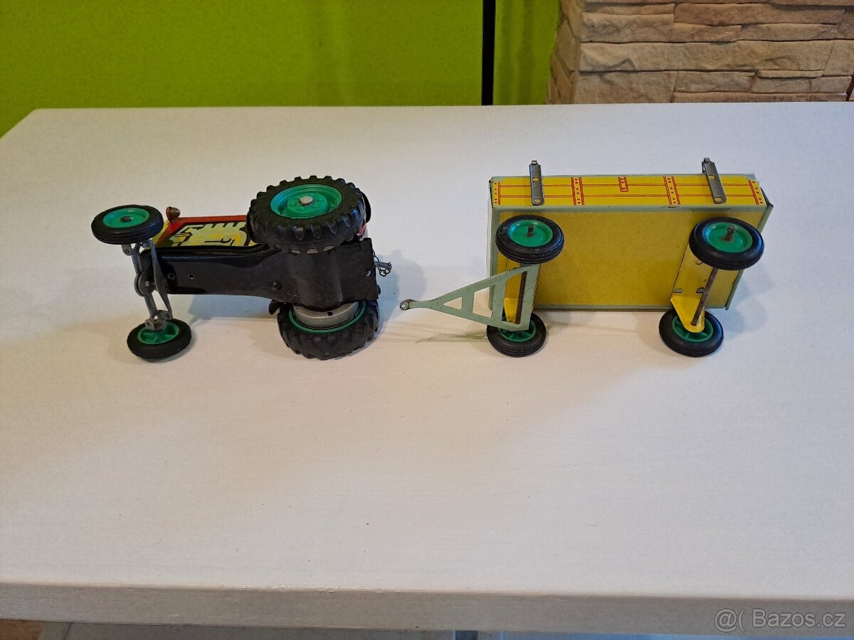 Kovový traktor KND s vlečkou - 3
