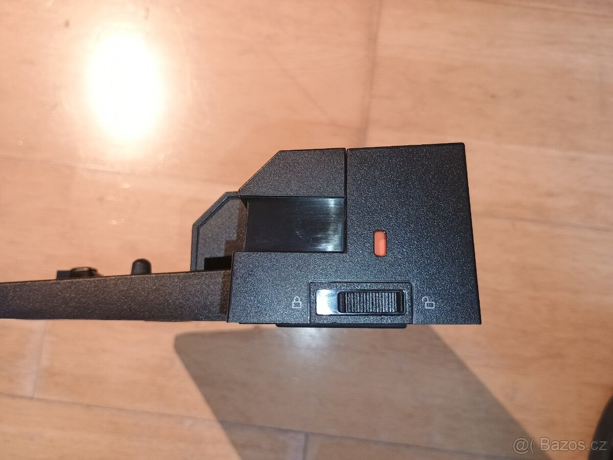Dokovací stanice, replikátor portů Dell PR02X - 3
