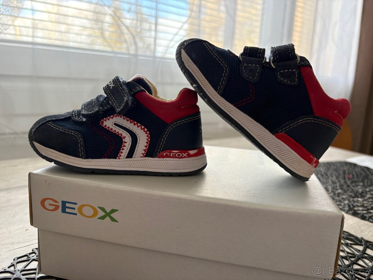 Geox děcka obuv 20 velikosti - 3