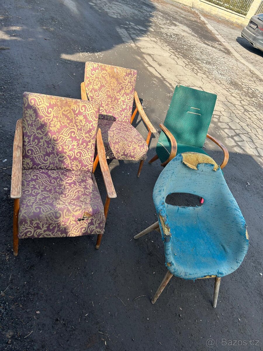 Stará křesla - 3