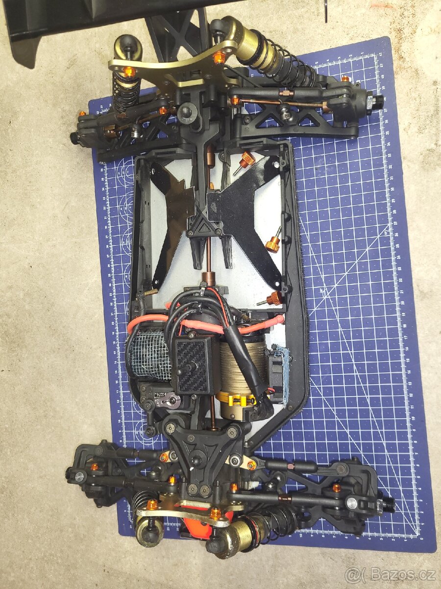 Serpent Srx8 RC buggy - 3