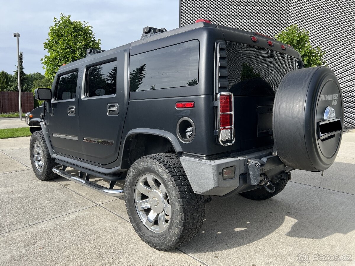 Hummer H2 2008 facelift, 6.2 V8, 20" originál kola, naviják