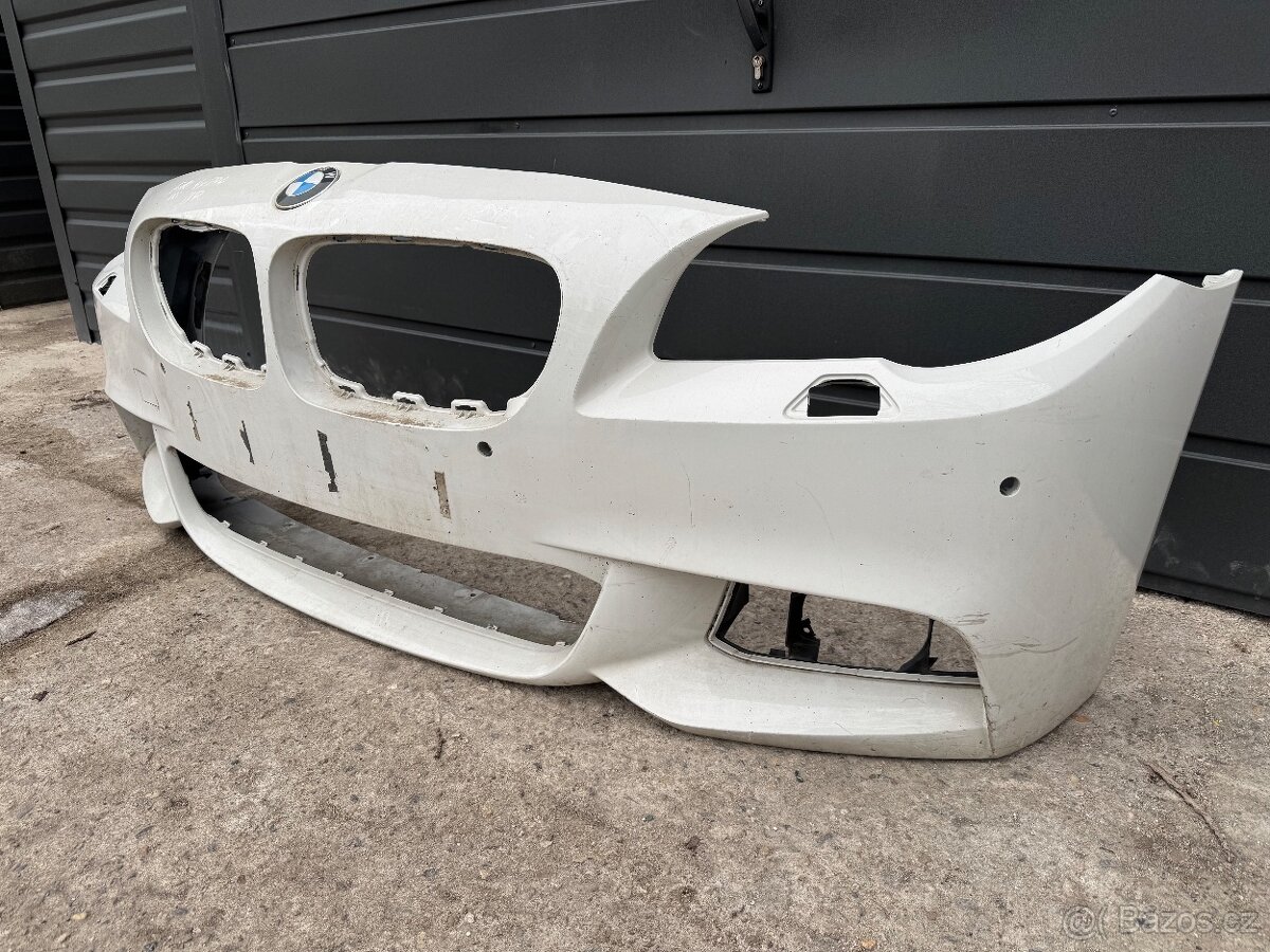 BMW F10/F11 M-Paket přední nárazník bila - 3