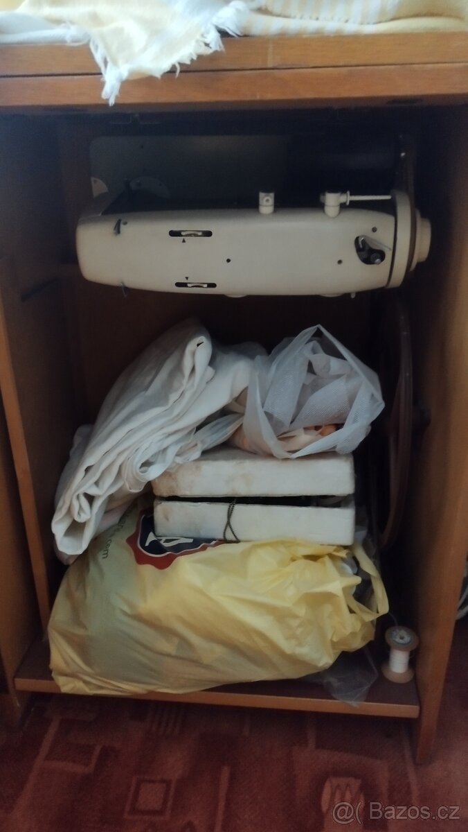 Šicí stroj - 3