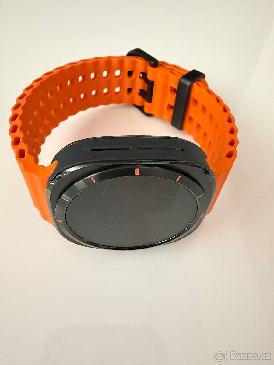 Samsung Galaxy Watch Ultra (2025) LTE šedý titan - 3