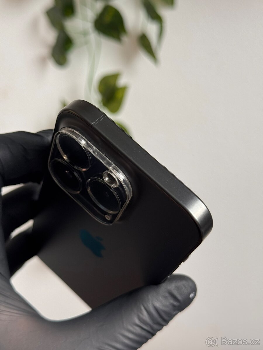 iPhone 15 Pro 256GB černý - 3