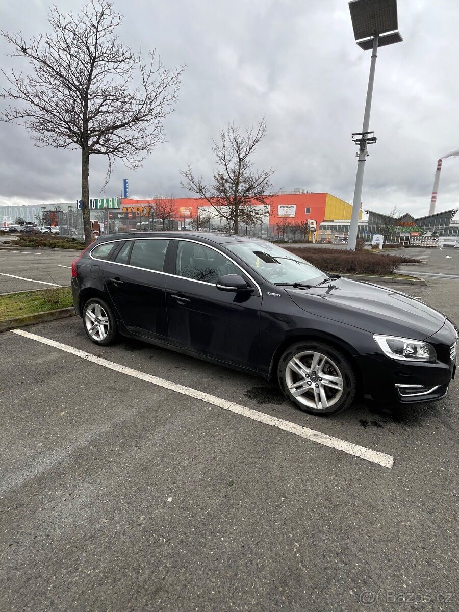 V60 Plagin Hibryd 2.4 D6 AWD - 3