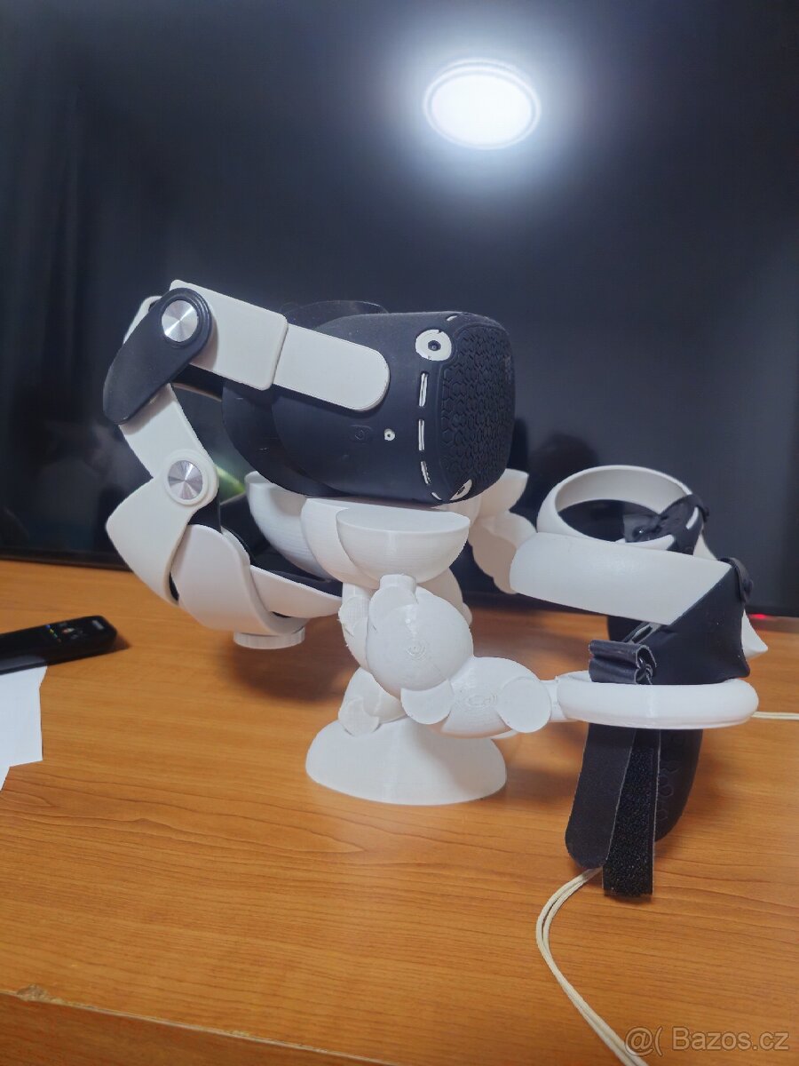 stojan na brýle VR meta quest - 3