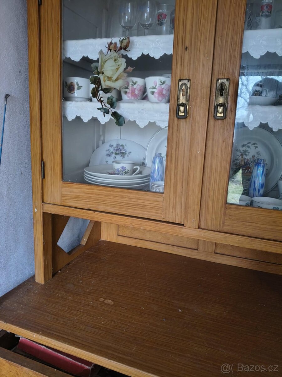 Starožitný příborník - 3