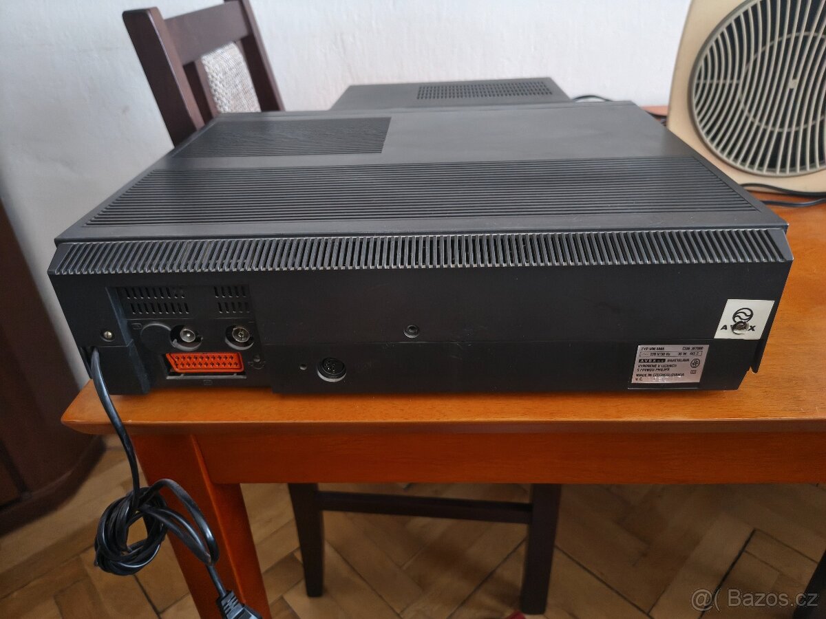 Historický videorekordér Tesla Avex VM6485. - 3