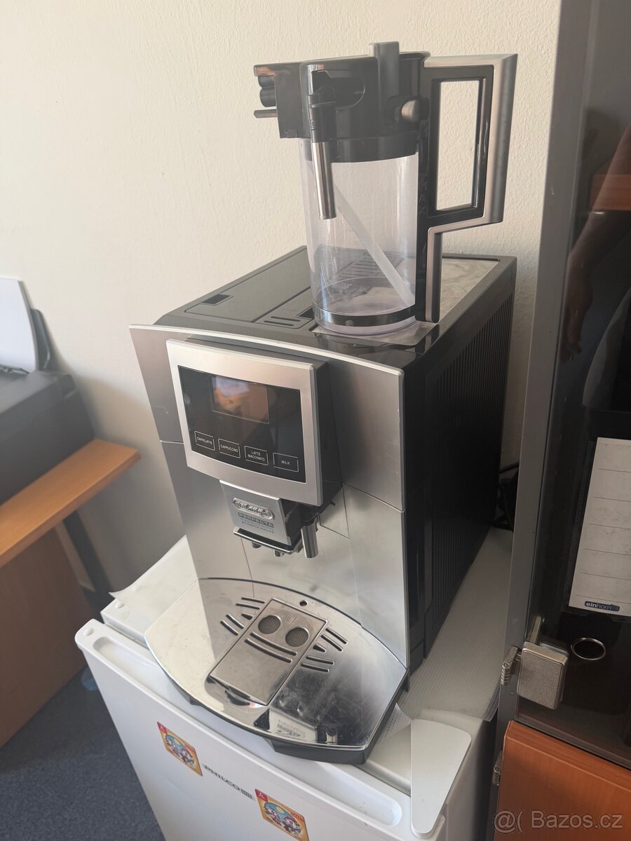 Kavovar delonghi perfecta - 3
