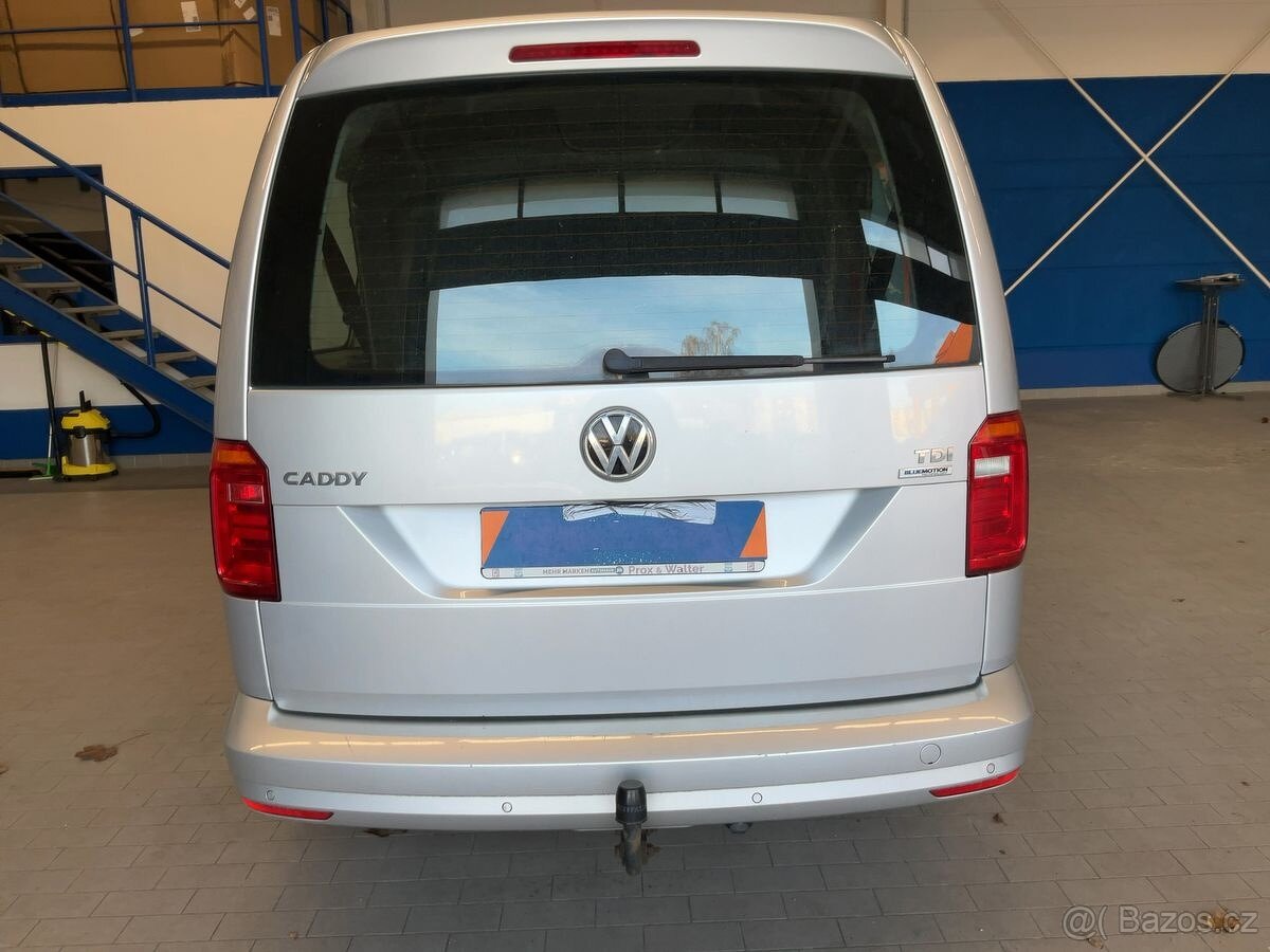 VW Caddy Maxi 2.0TDI 7.míst,tažné,serviska,2015 - 3