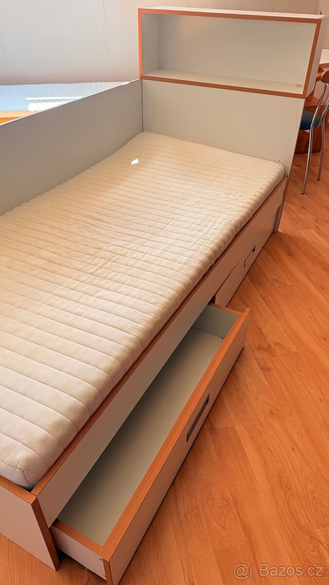 Postel s úložným prostotem - 3