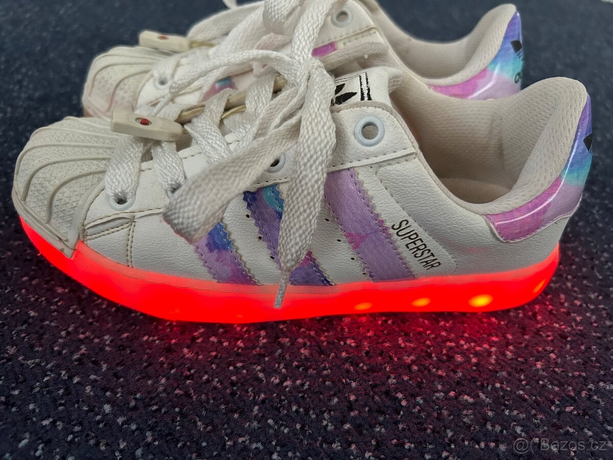 Adidas - 3