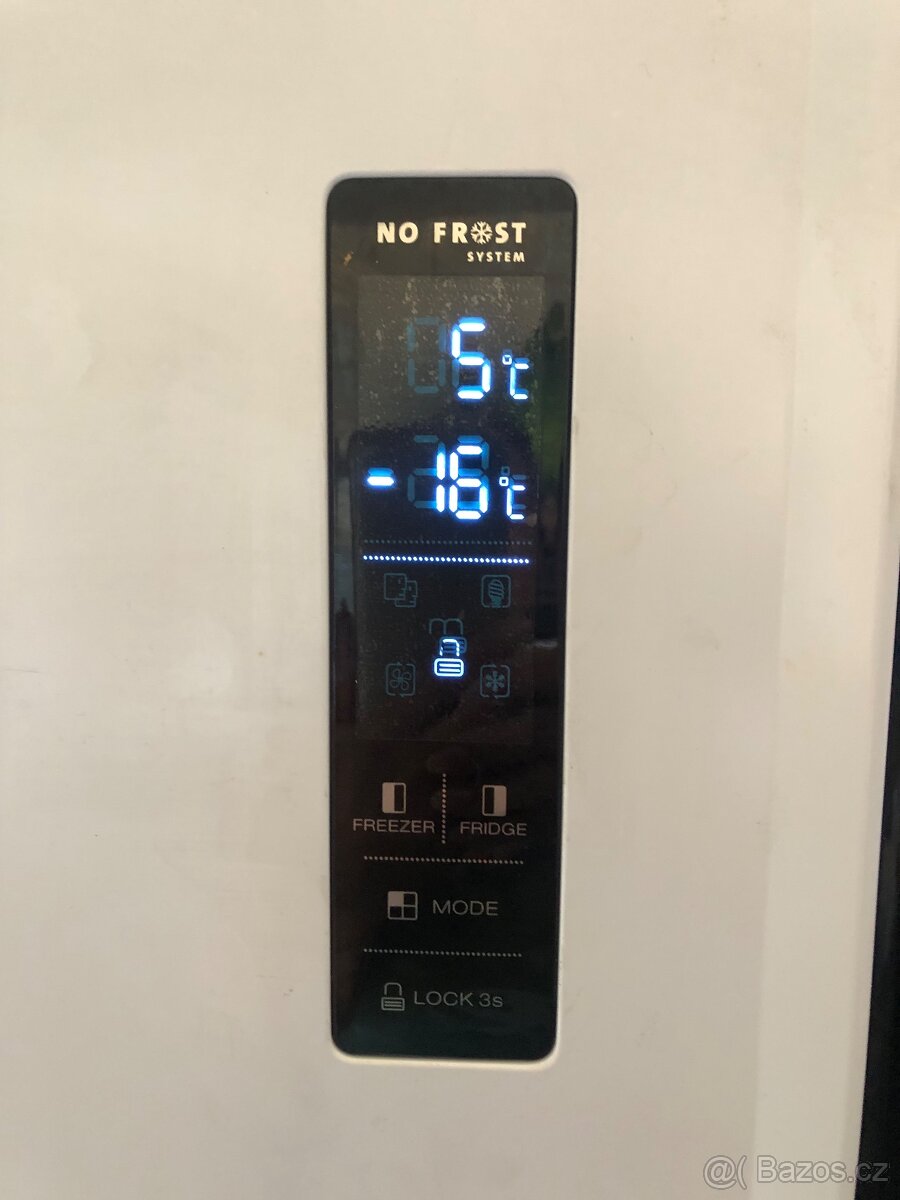 Americká lednice Eta - 3