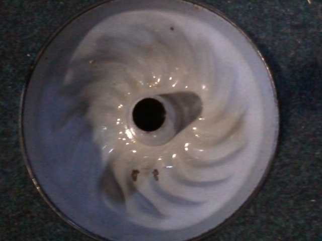 Retro smaltovaná forma na bábovku - 3