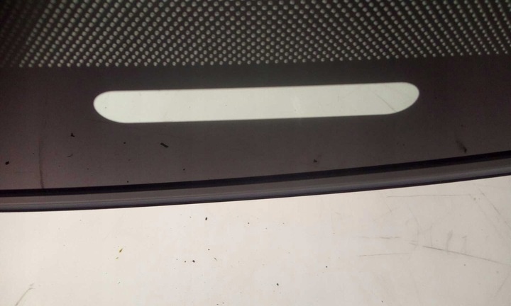 VW Polo čelní sklo - 3