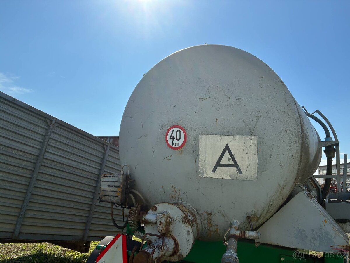 Nástavba fekál, 8 m3 - 3