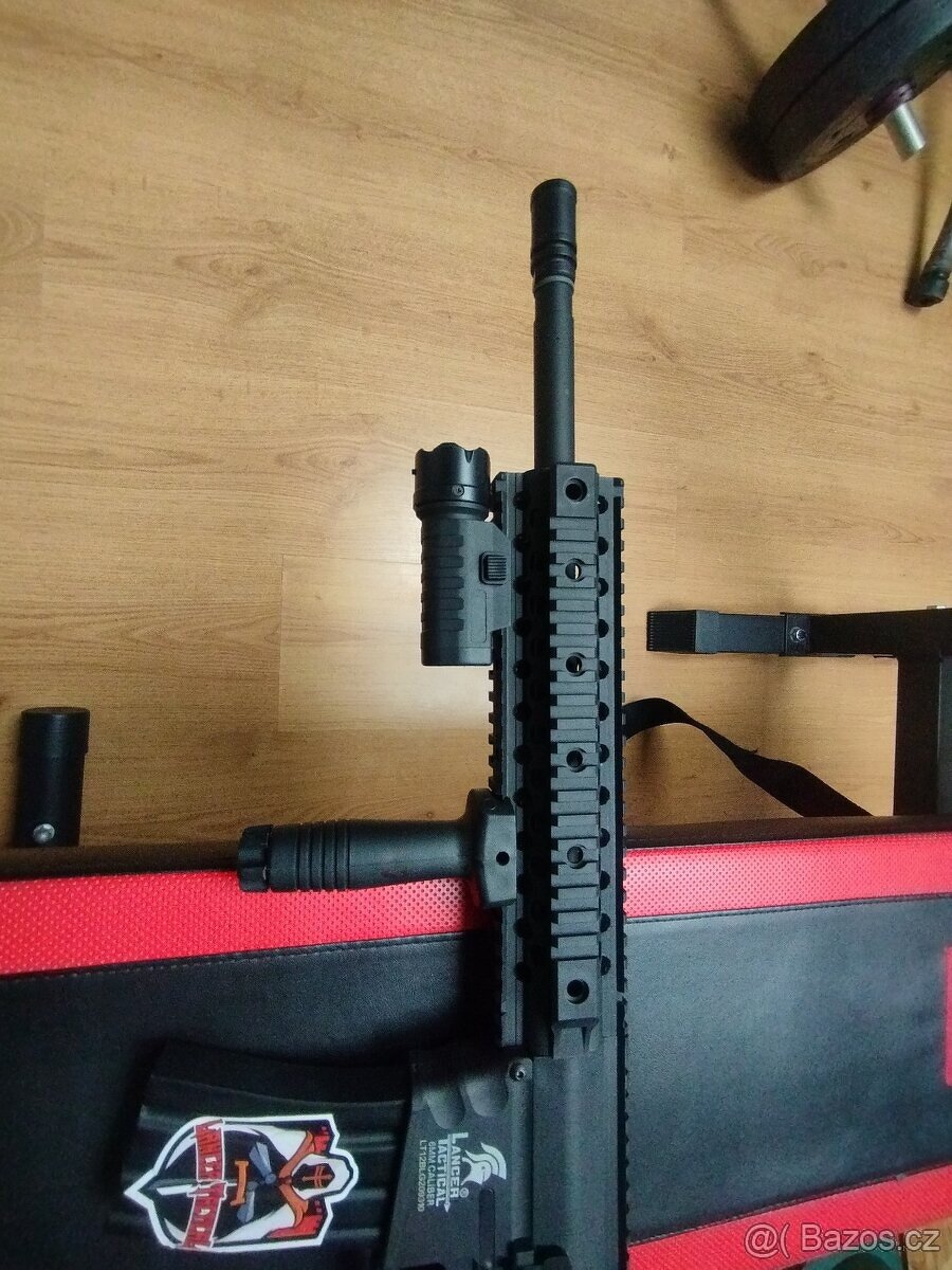Airsoft M4 a více - 3