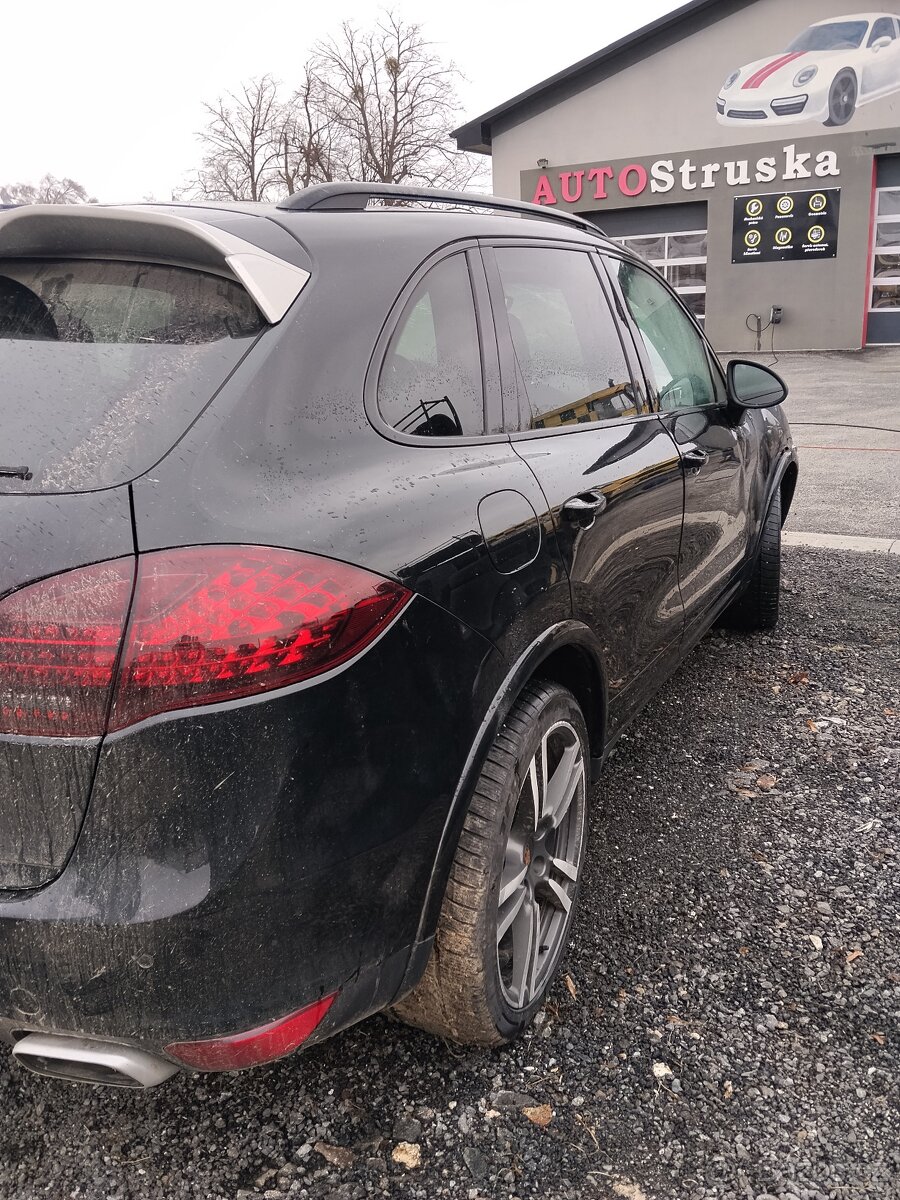 Porsche Cayene 92A 3.0tdi platinu Edice - 3