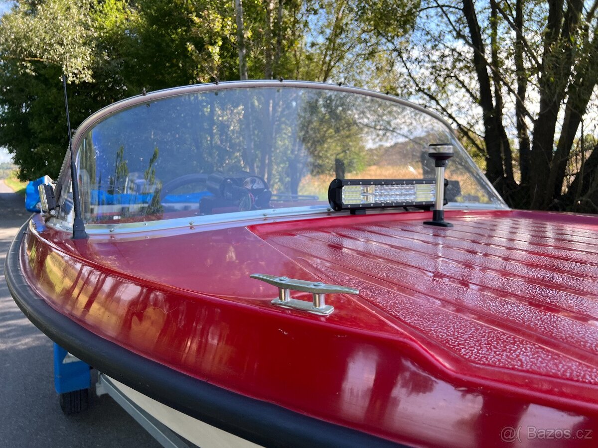 Rybářská loď Selco Rival - 3