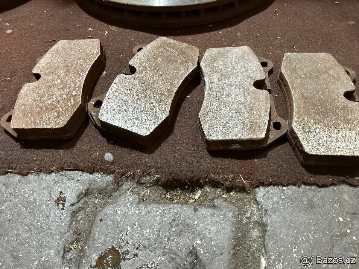 Přední kotouče + desky BMW e38 CENA ZA KOMPLET - 3