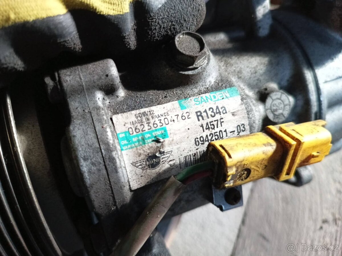 Kompresor klimatizace na Mini r56 - 3