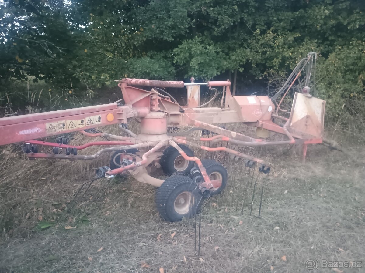 Shrnovač píce Kuhn GA 6000 - 3