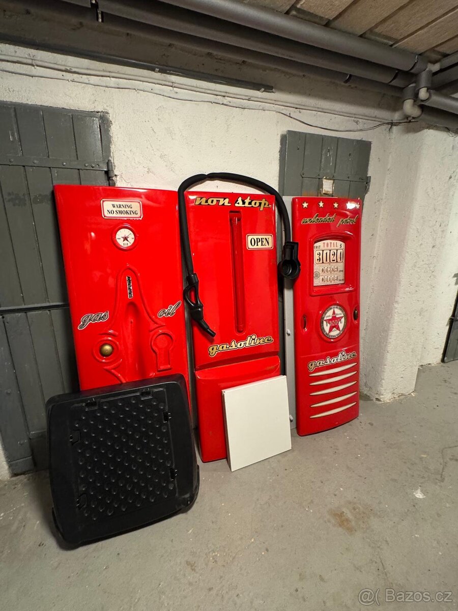 Dětská skříň stanice červená - 3