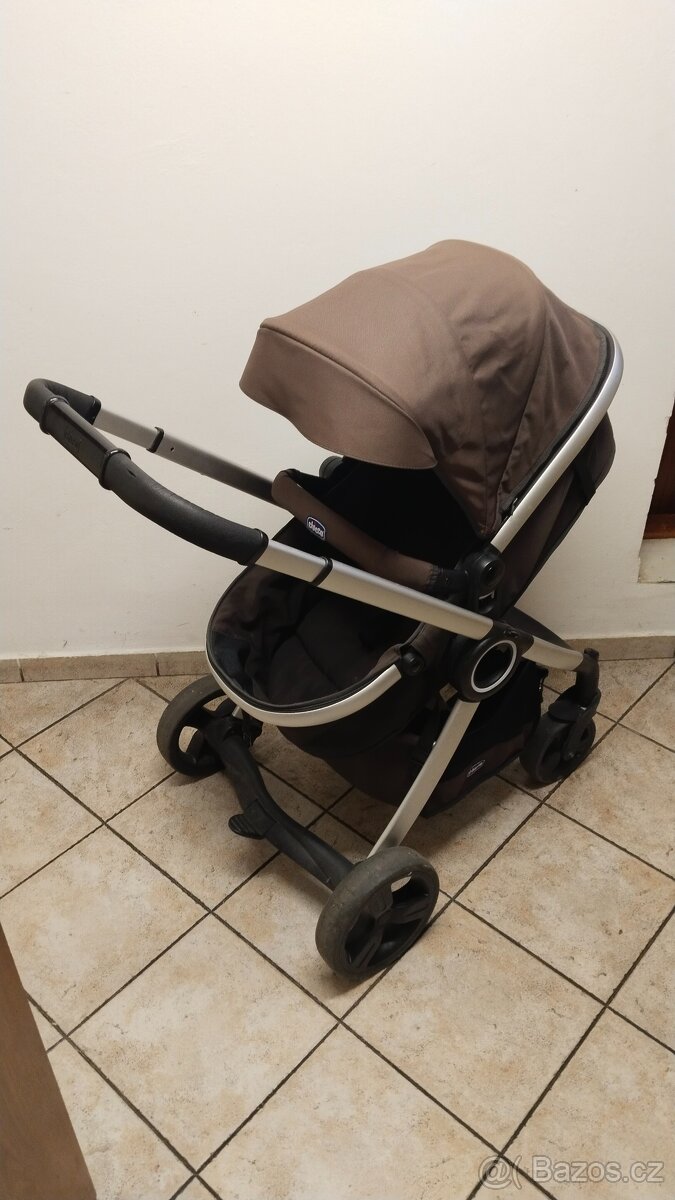 Kočárek Chicco 2v1. - 3