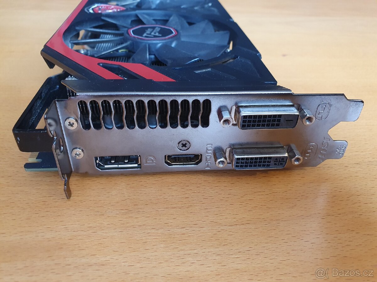 MSI AMD Radeon R9 270X 2GB - 3