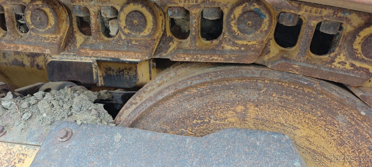 Pásový nakladač CAT 953C - 3