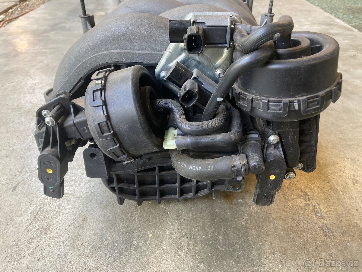 Mustang V8 sání - 3