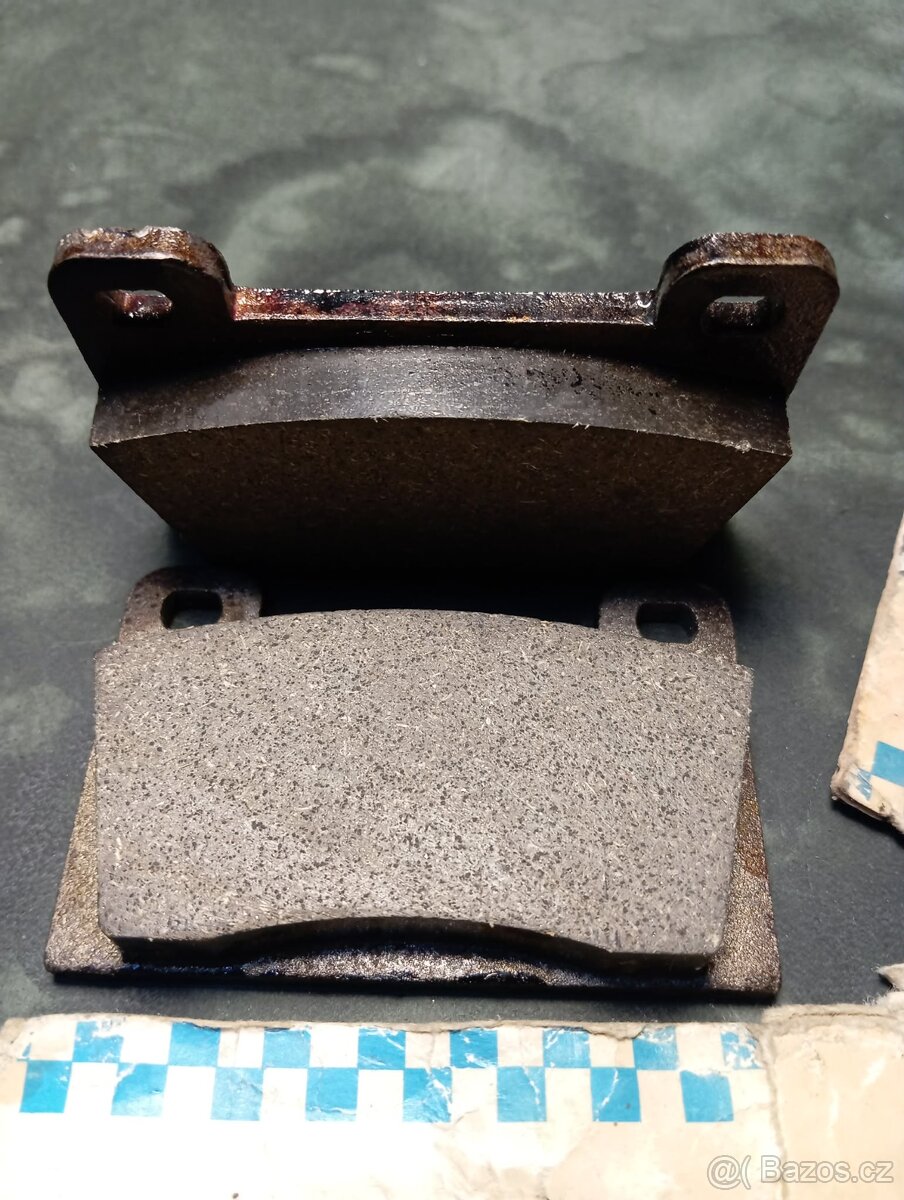 Brzdové destičky na Škoda Rapid, Wartburg 353 - ČSSR - 3