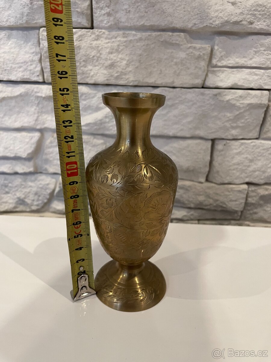 Mosazná tepaná váza - 3
