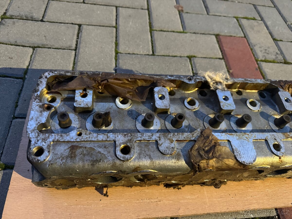 Volha Gaz 24, nová originální hlava motoru - 3