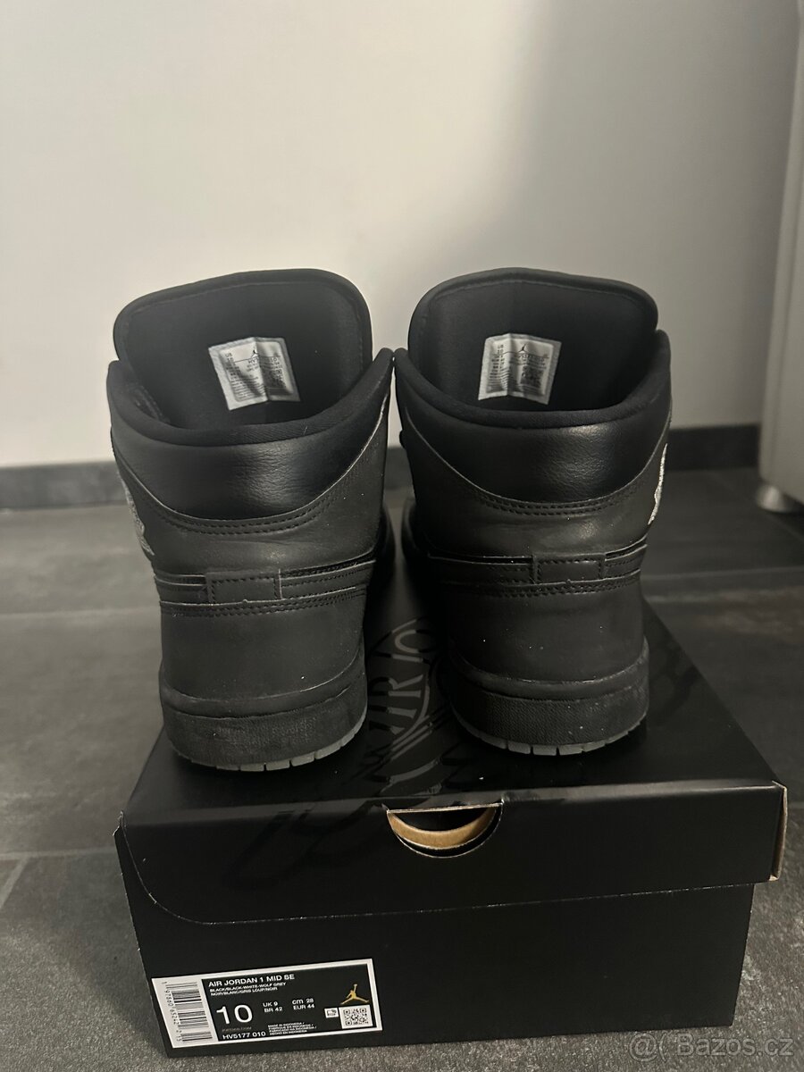 Prodám boty Air Jordan Mid SE - 3