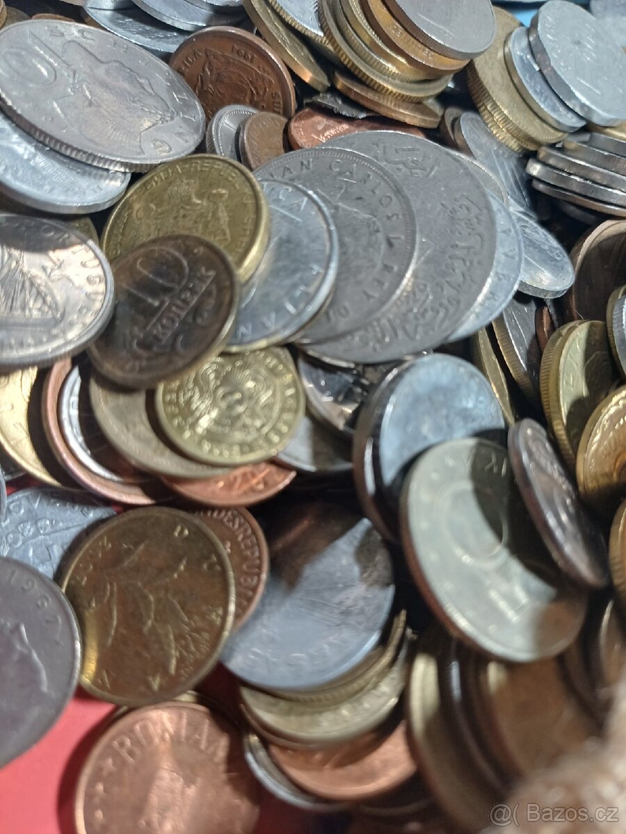 81g mincí, různé ročníky, různé země - 3