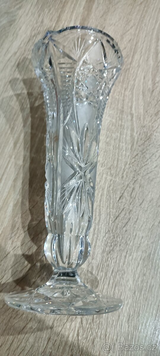 Broušená váza - 3