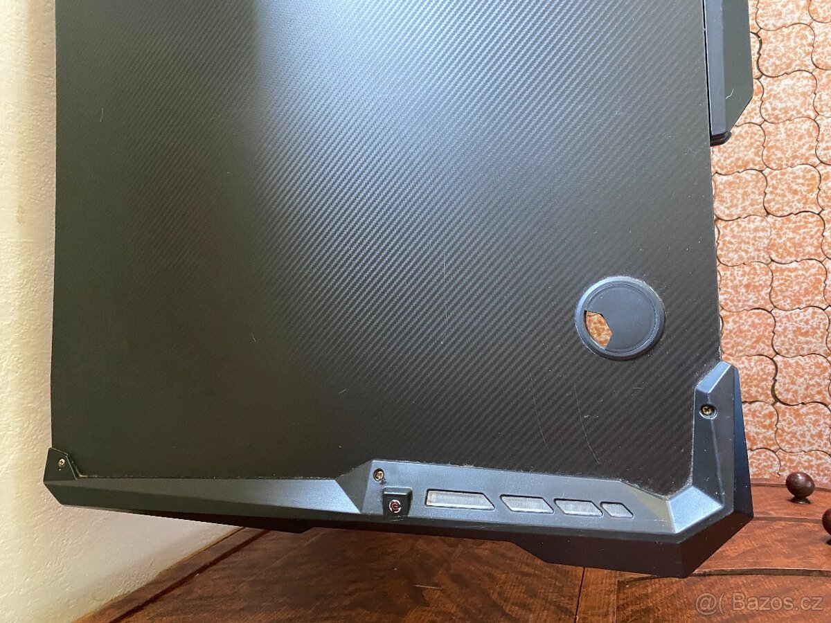 Herní stůl Ultradesk (stůl do pracovny) - 3